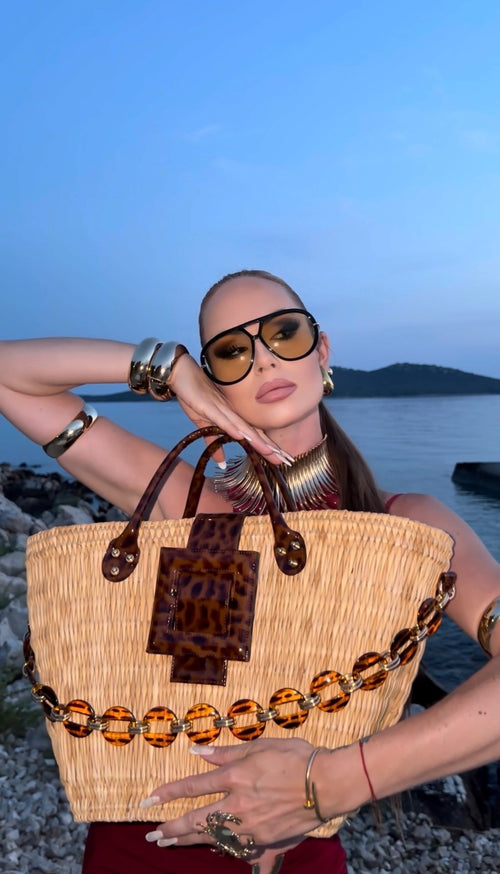 NEW ARRIVAL - Summer Beauty Tortoiseshell Chained Celeste Straw Bag