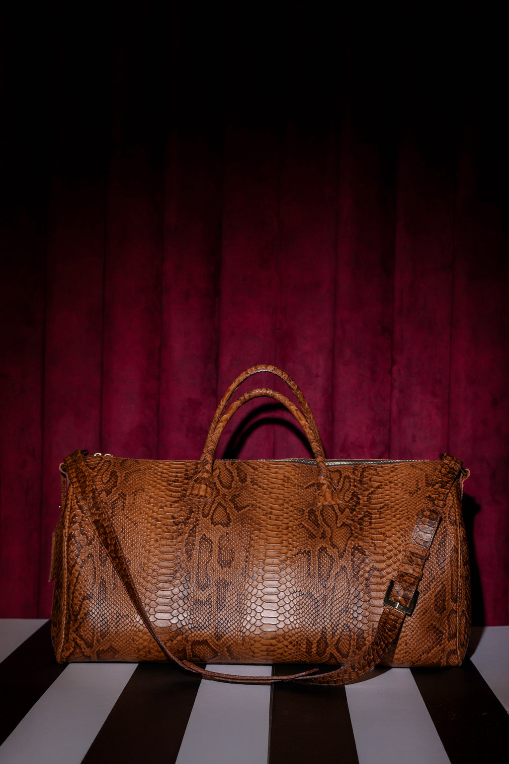 NEW ARRIVAL - Brown Python Allkeeper Elegant Globetrotter Travel Bag