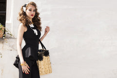 Summer Beauty Gold Studded Black Daisy Straw Bag