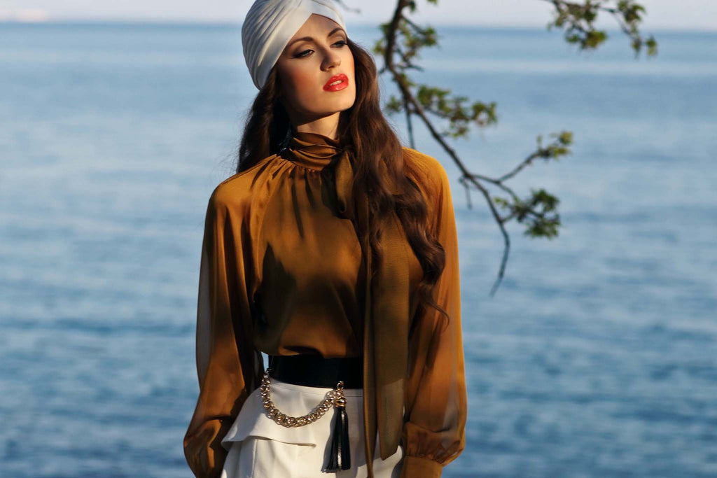 Classic Black Gold Tassel & Chain Waist Belt