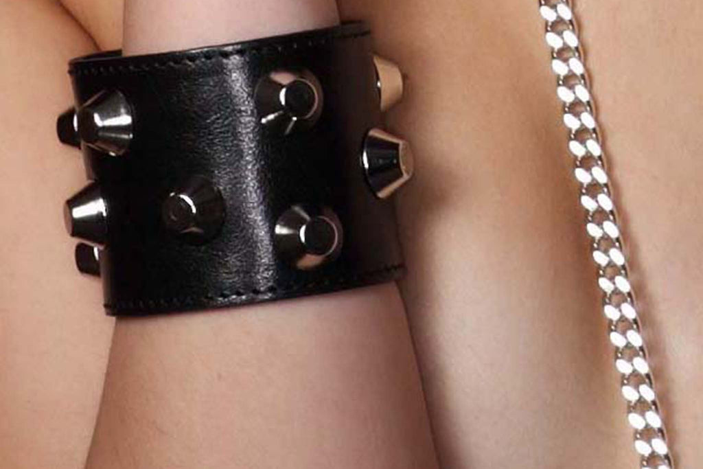 Chunky Love - Silver Studded Petite Leather Cuff Black