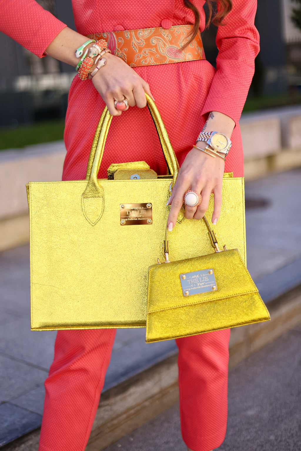 NEW ARRIVAL - Basic Minimalistic Shopper Metallic Citron